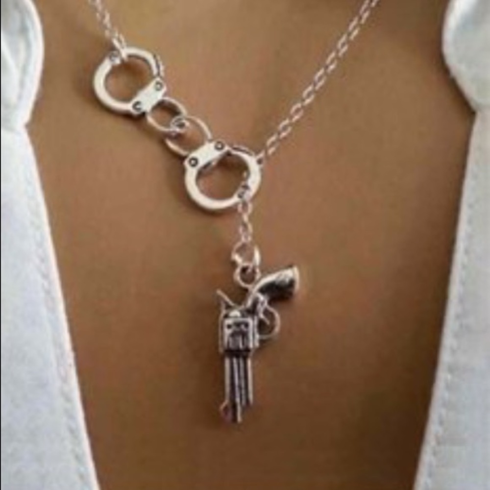 Super Cool 😎 HANDCUFF Choker Necklace